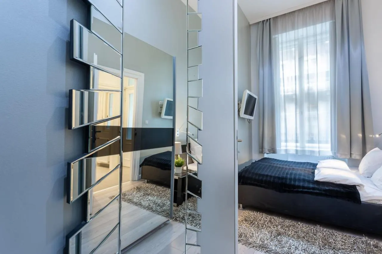 Luxurious Extra Central And Comfy Apartment Budapest